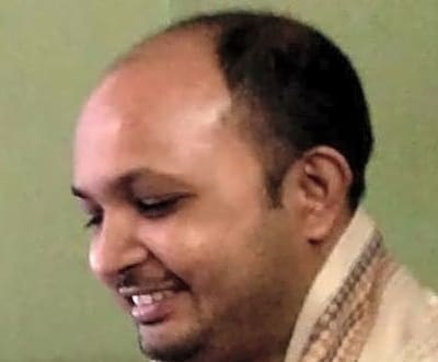 Dr John Das